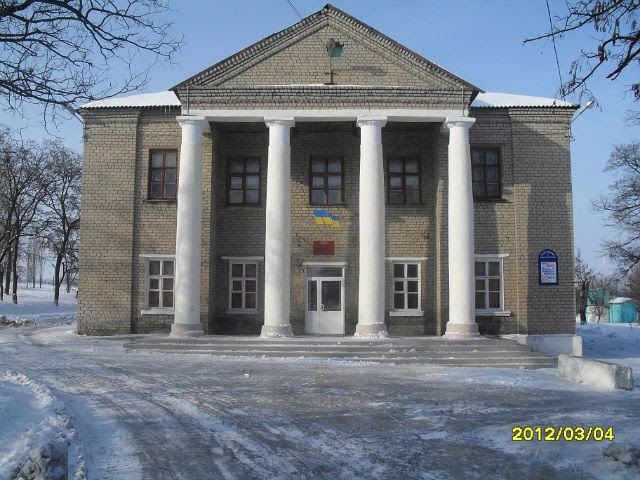 Поселковый КЛУБ