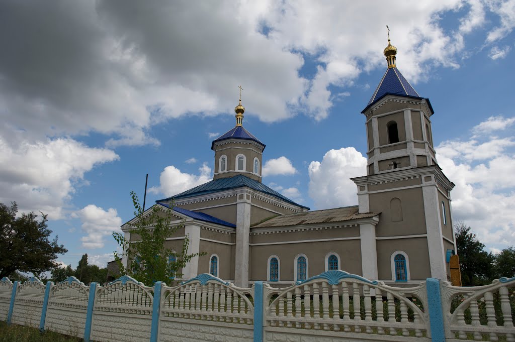 Свято-Николаевский храм в п.Чернухино