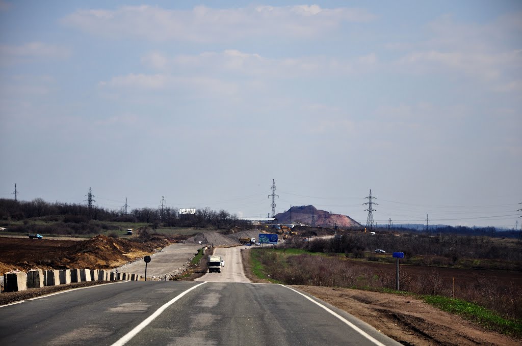 Луганская обл., Перевальский р-н, М-04/Е-40, участок Дебальцево - Байрачки