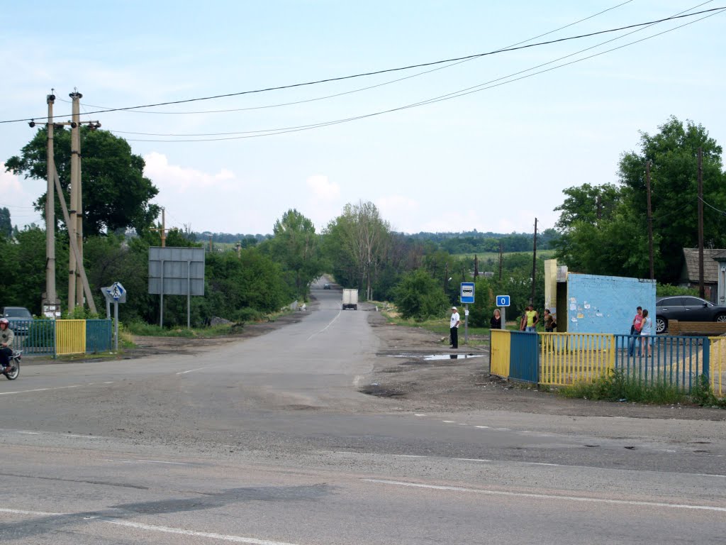 Ул. Чапаева, остановка на Лутугино