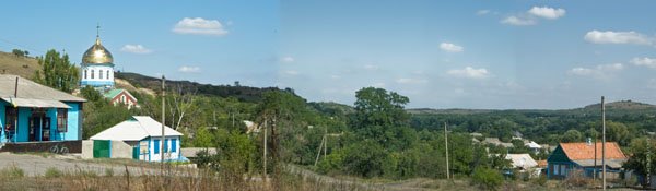 The area near church Bokovo-Platovo. Площадь возле церкви Боково-Платово 2009.
