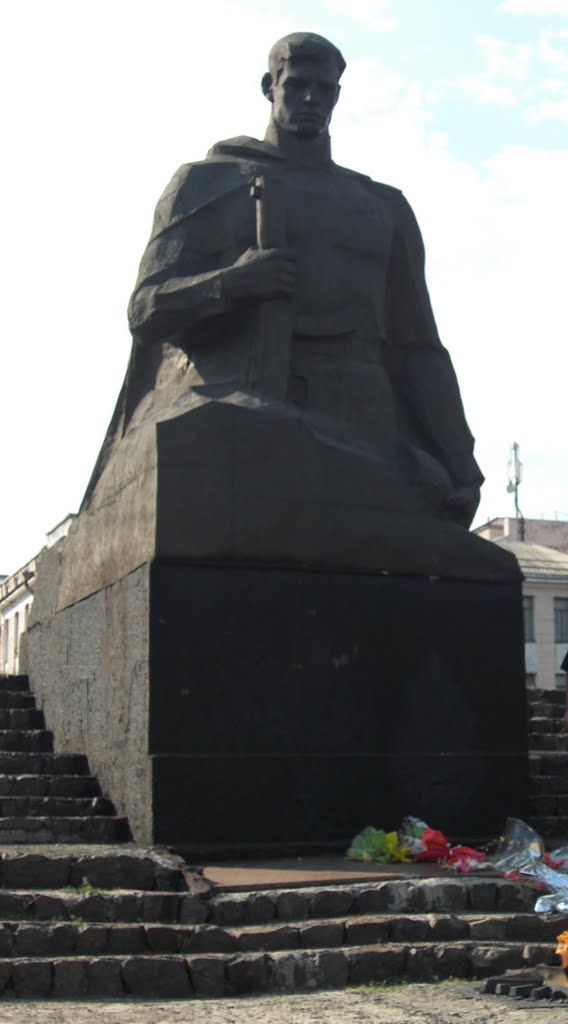 Брянка, памятник неизвестному солдату