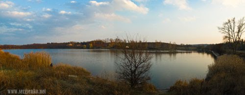 Озеро вблизи "дачи Чехова". Фото: 2010.Lake close "Chekhovs summer residence". A photo: 2010.