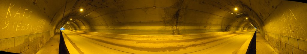 В тоннеле
