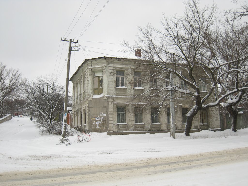 Старый город в снегу. Old city in the snow.