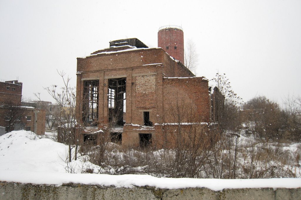 Заброшенный цех. An abandoned workshop.