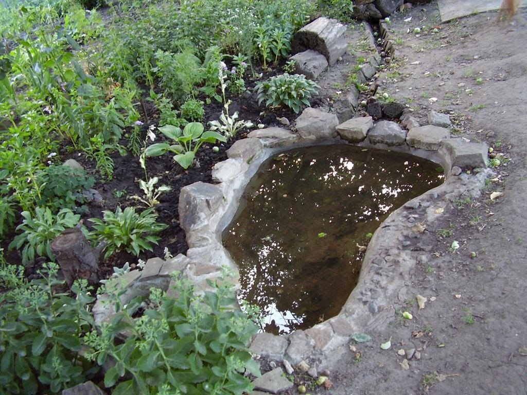 Искуственное озерцо