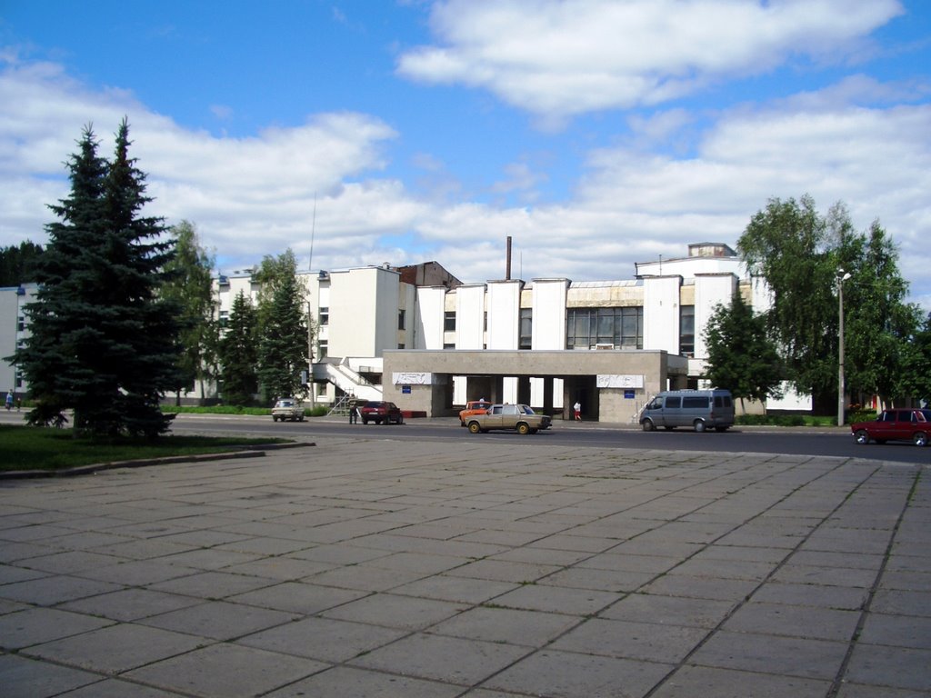 площадь Мира