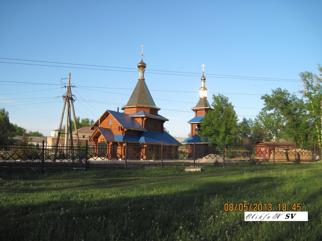 Церковь Св. Агапита Печерского с часовней 2013г.