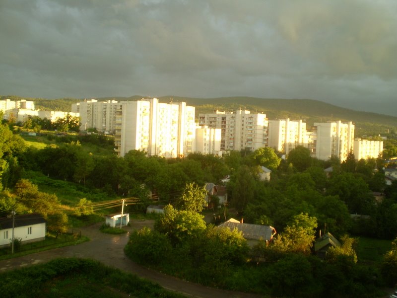 Вул.Коваліва
