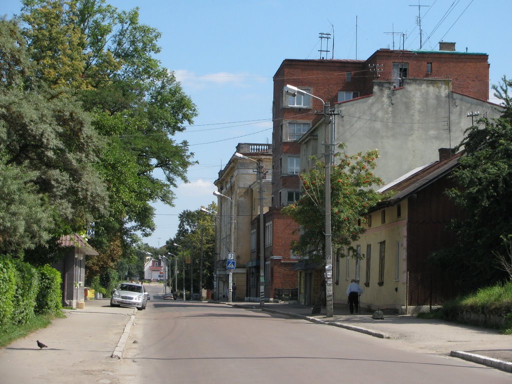 біля пошти