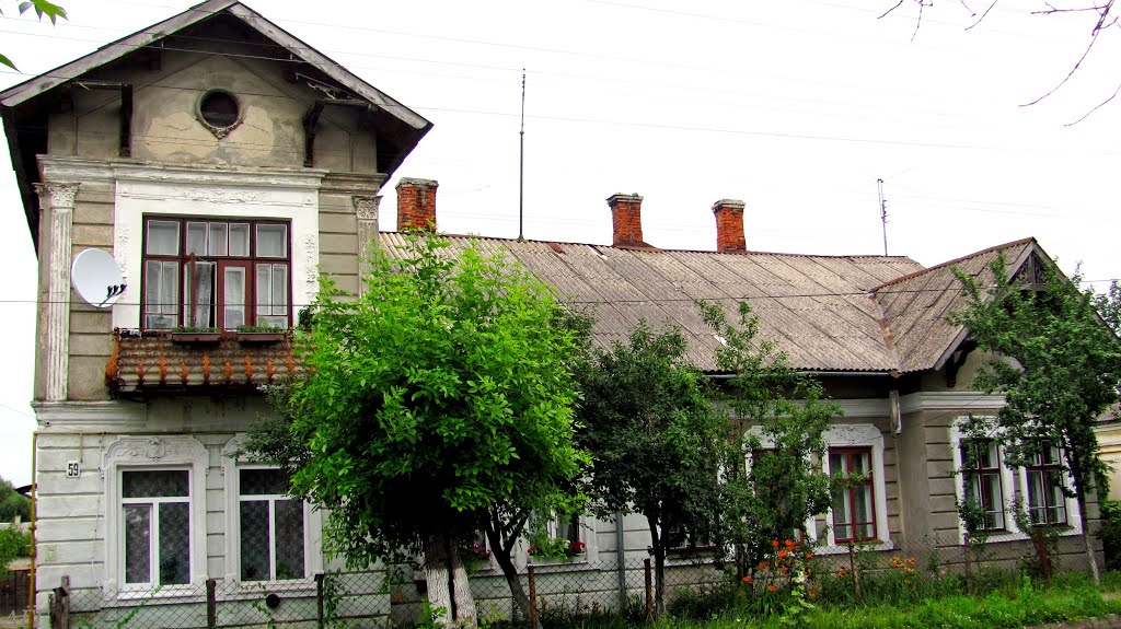 Старые домики в исторической части города Броды.