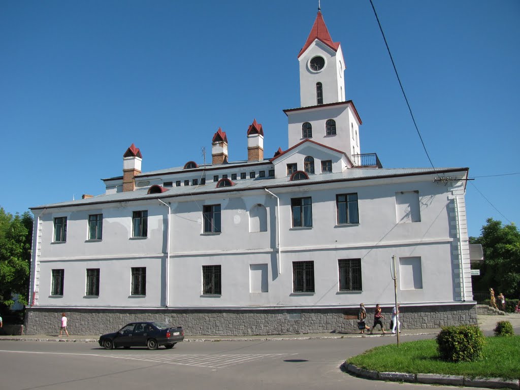 м.Буськ. Ратуша 26.07.2010