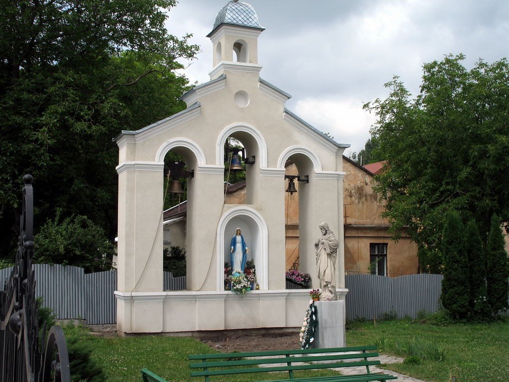 Vynnyky church