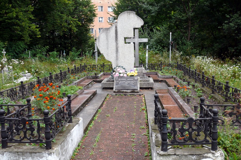 Памятник жервам терору