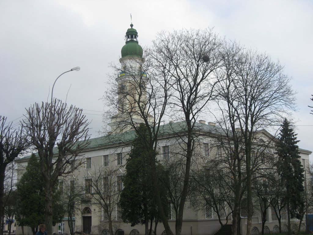 Дрогобич (Львівська обл.) - Міська ратуша , збудована в 20-х рр. ХХ ст. на місці старої - деревяної