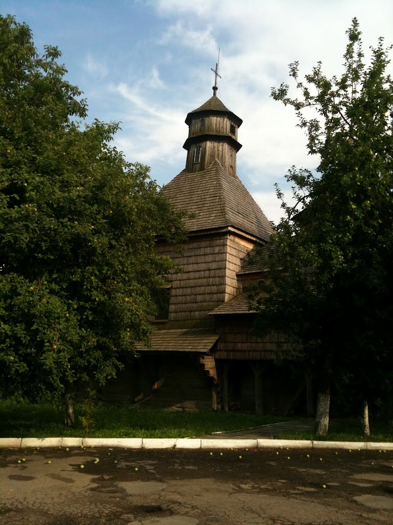 Церква святого Юра - Saint Yuriy Church (wood sightseeing)