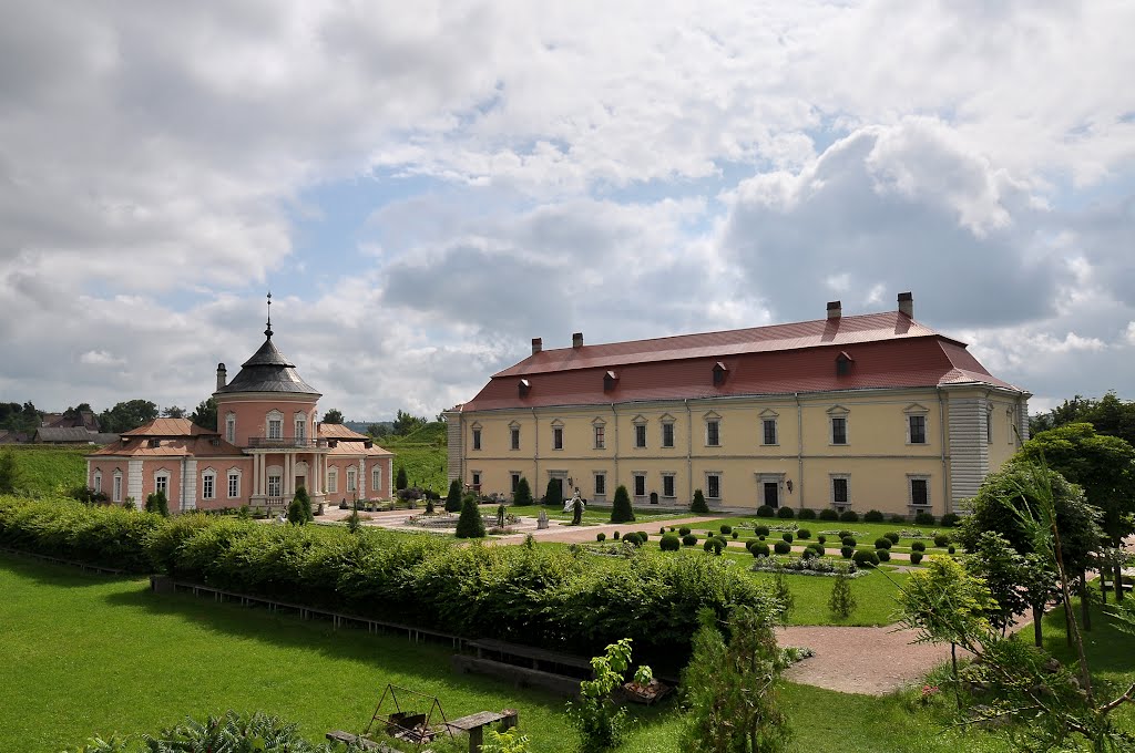 Chinese Palace and Grand Palace of Zolochiv castle