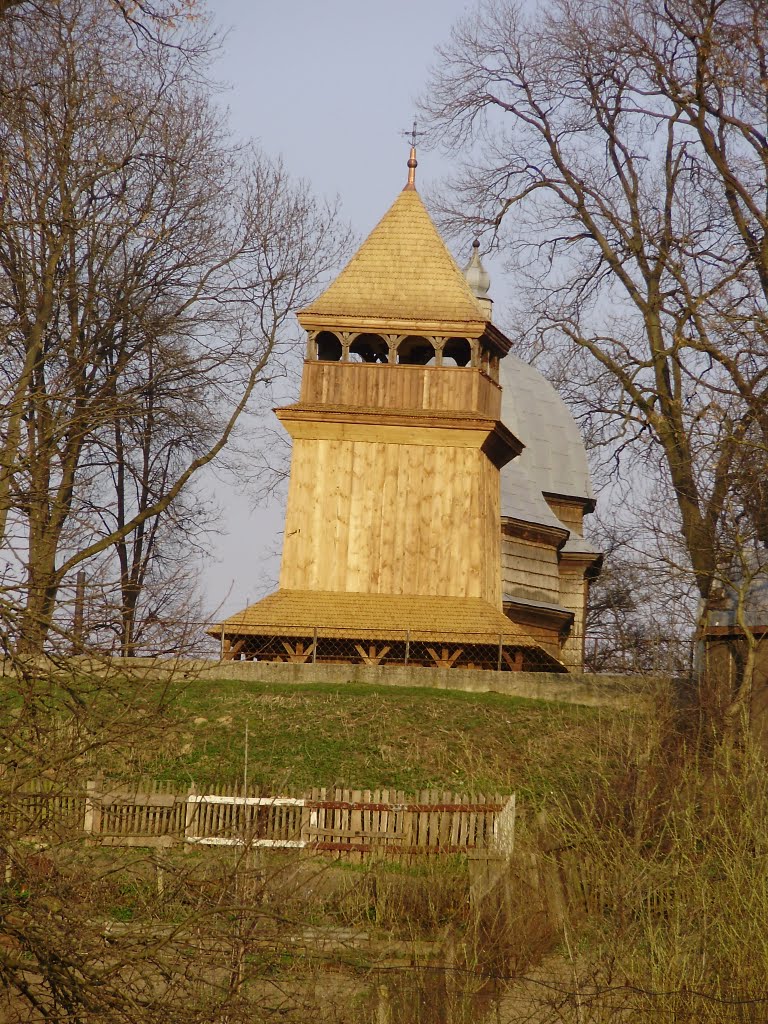 Вид на дзвiницю(Миколаiвська церква)