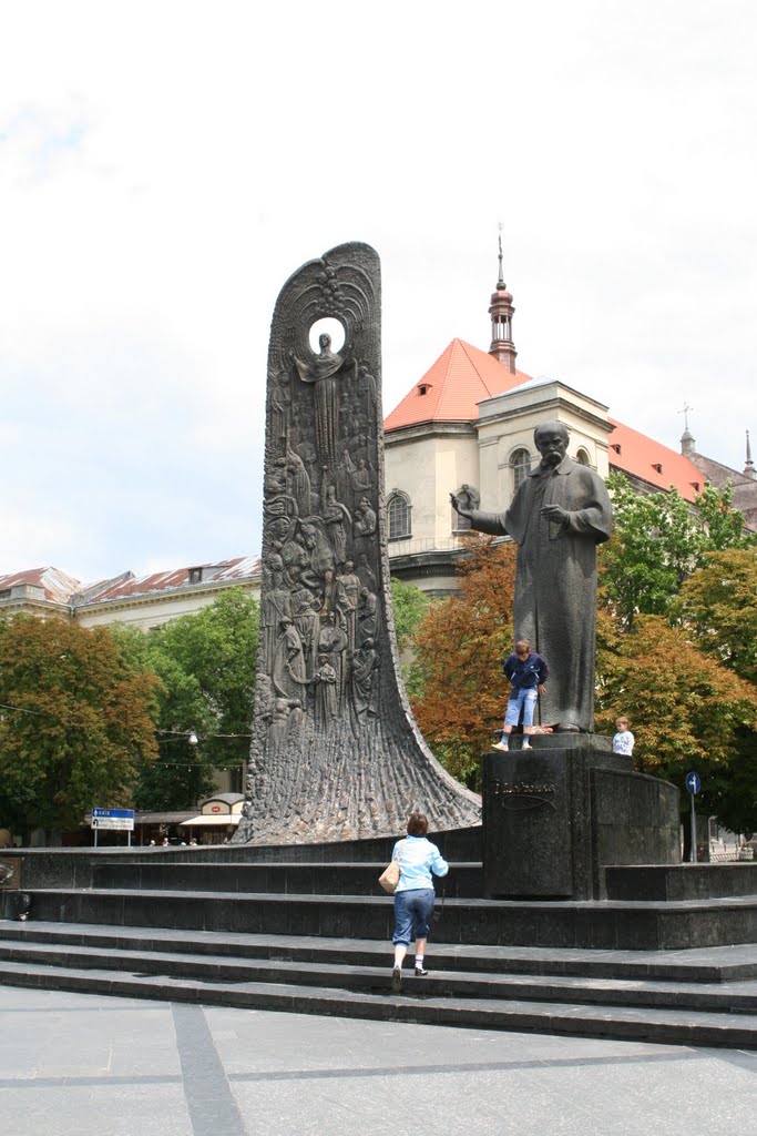Львів. Пам"ятник Т.Г.Шевченку.