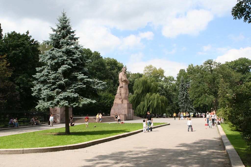 Львів. Памятник Івану Франку.