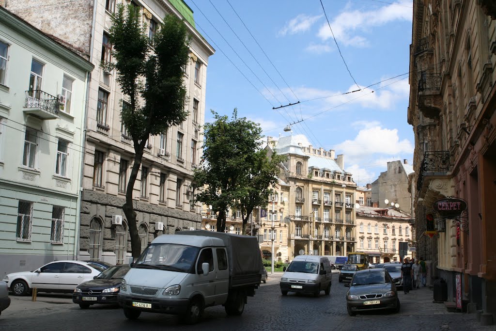 м. Львів. вул. Листопадового Чину.
