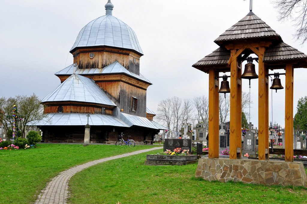 Wooden orthodox church of Birth of the Holy Virgin Mary (1705) in Zhovkva