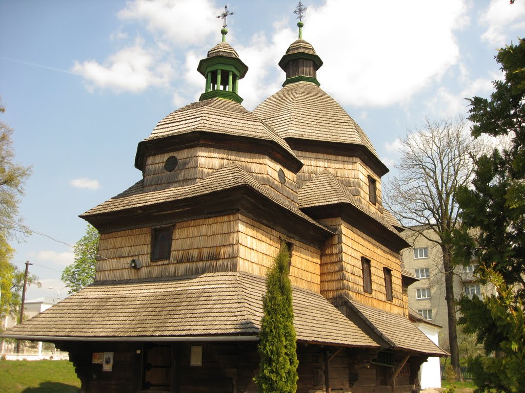 Жовква (Львівська обл.) - Деревяна Церква святої Трійці 1720 р.