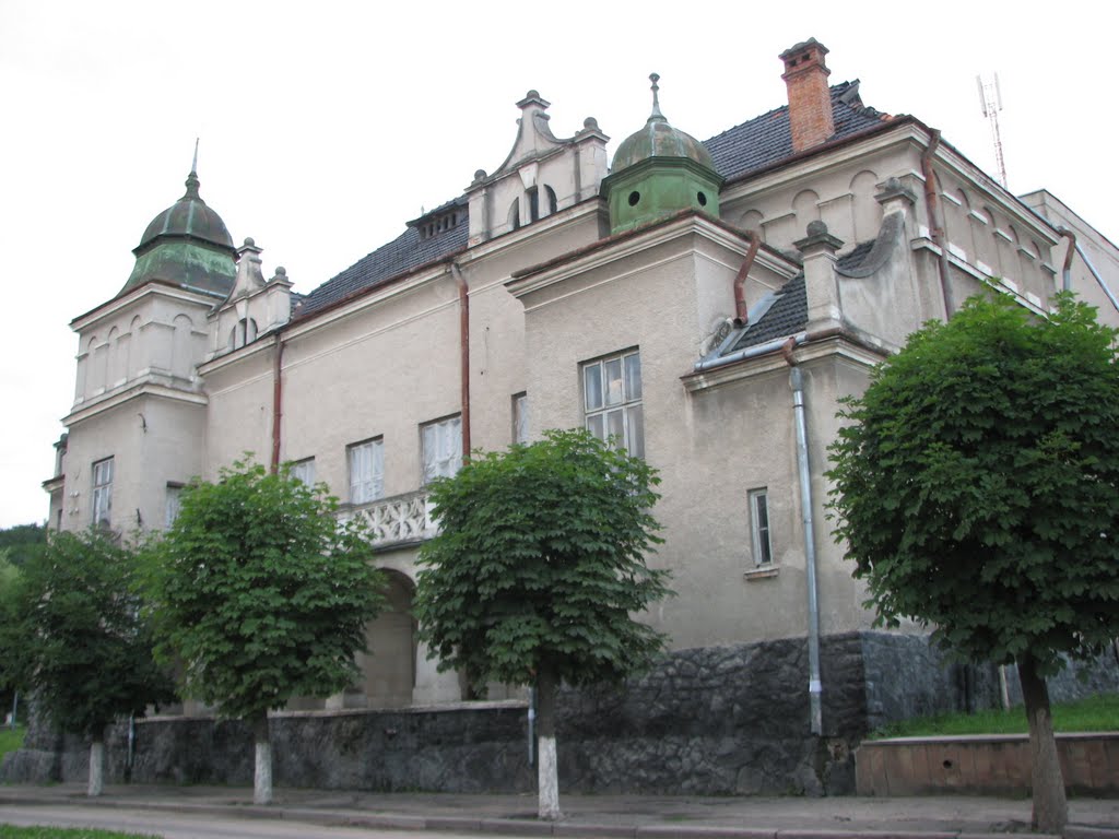 Budynek przedwojennego "Sokoła"