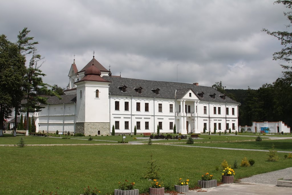 Univ Lavra