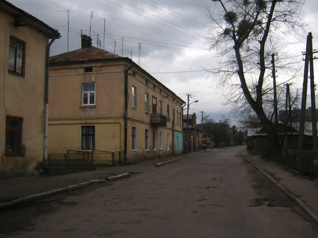 вул. Тарнавського