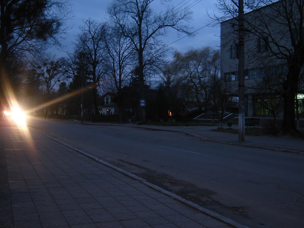 біля УкрПошти