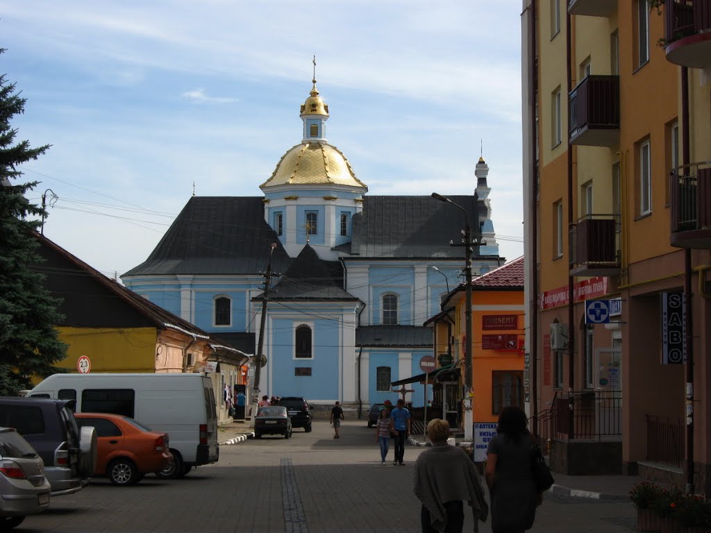 ►Вид на церкву