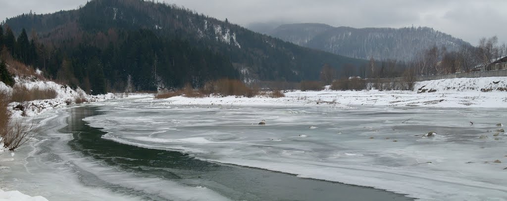 Бескиди Сколе р.Опір Ukrainian Carpathians