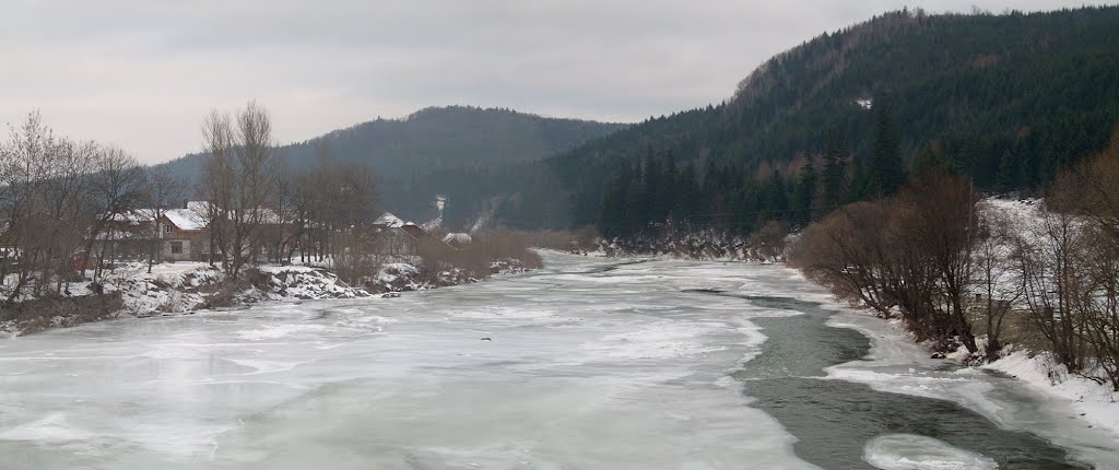 Бескиди Сколе р.Опір Ukrainian Carpathians