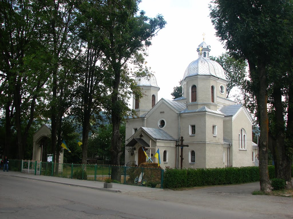 Храм Різдва Пресвятої Богородиці УГКЦ