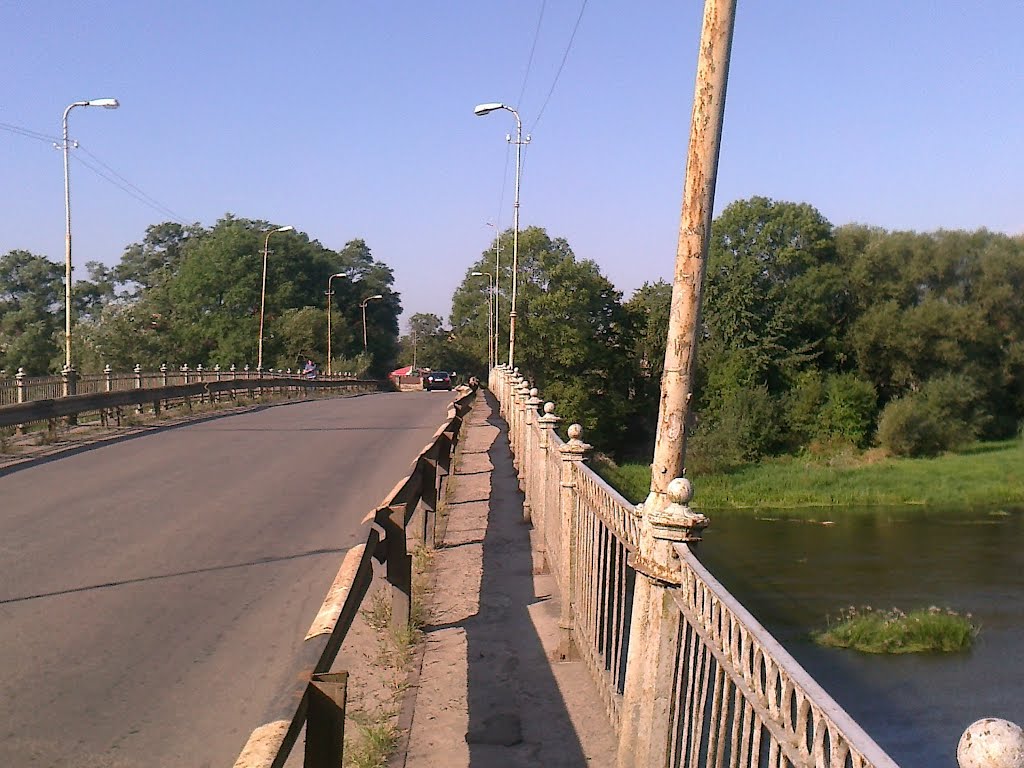 bridge over the Buh * міст через Буг
