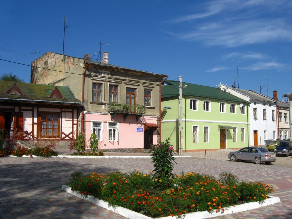 ►Забудова центральної площі