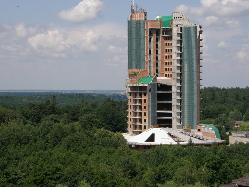 Строительство новой гостиницы.