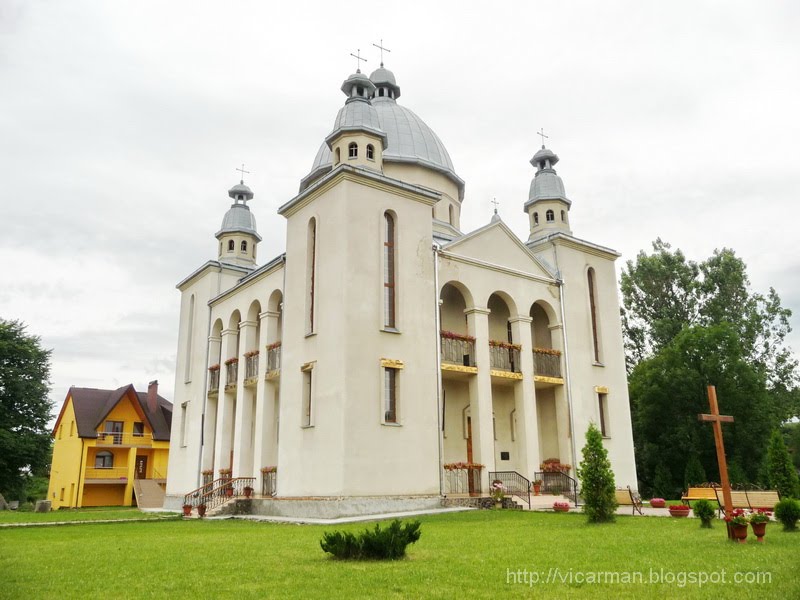 Турка. Церква св. ап. Петра і Павла (УГКЦ) 2000-і рр. || Turka. Sts. Peter and Paul Church (UGCC) 2000-th.