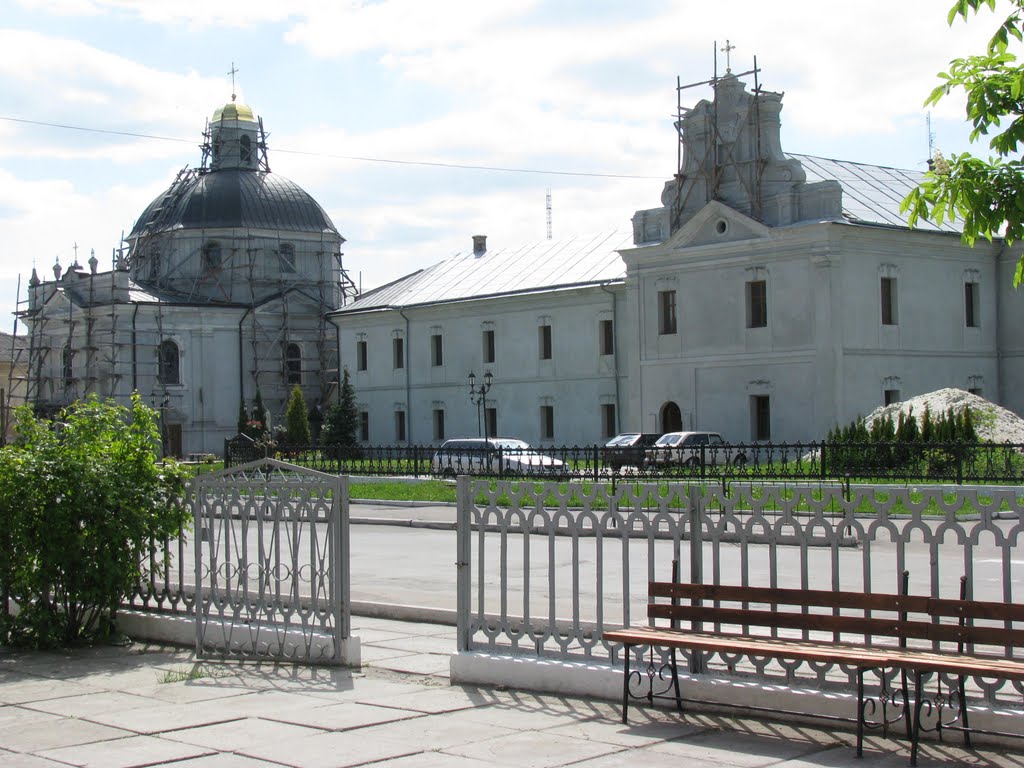 Вид на василіанський монастир