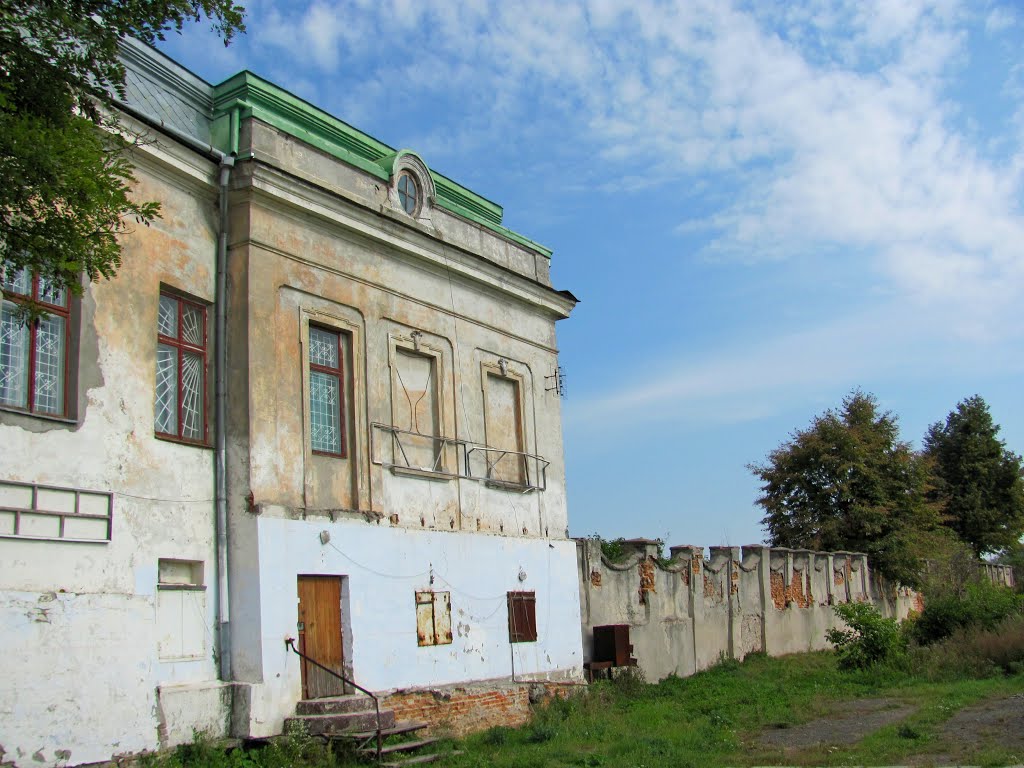 Правый фасад дворца Потоцких 1636г.