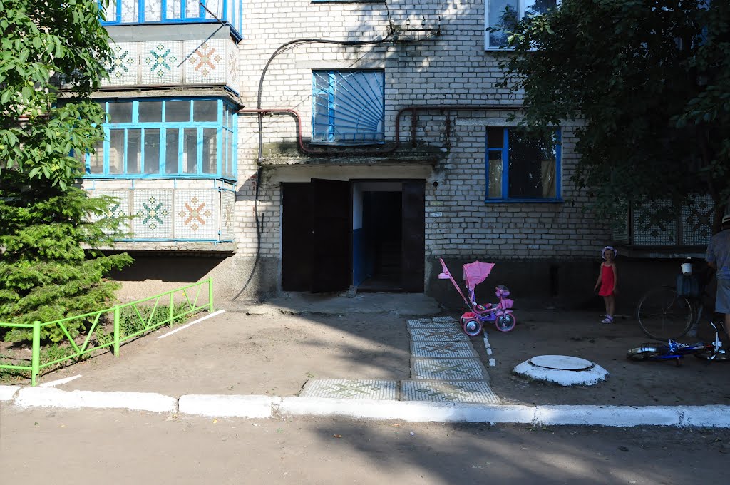 мой подъезд