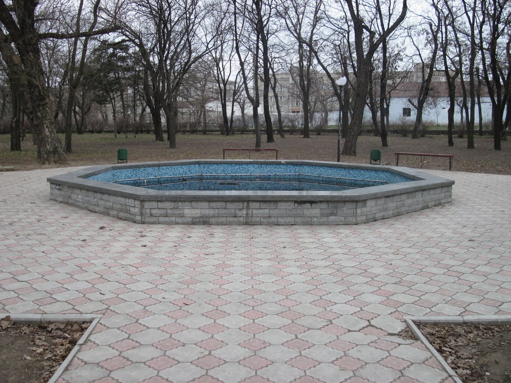 фонтан в парке 1 мая