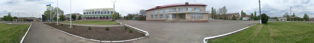 На площади. Доманевка. 360 панорама.