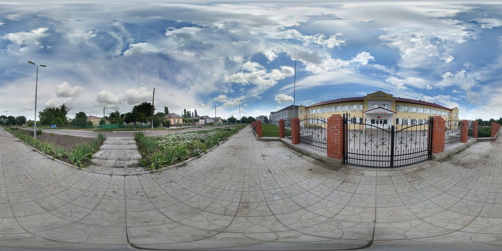 Школа №1.  Доманевка. Сферическая панорама.