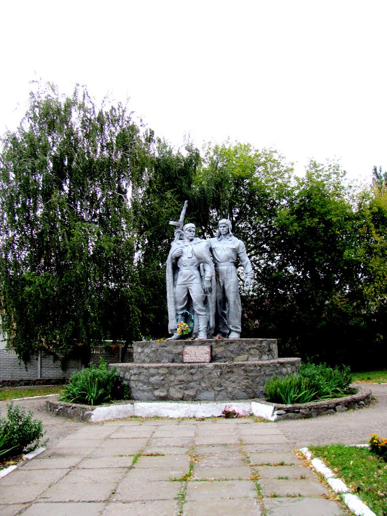 Момериальный комплекс, освободителям Нового-Буга в 1944г.