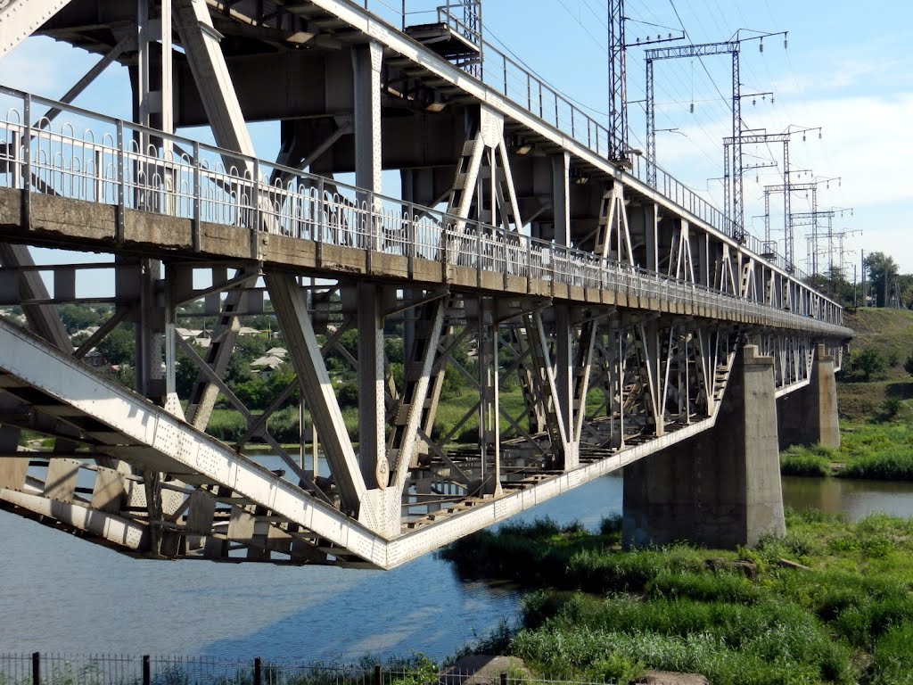 Железнодорожный мост через Южный Буг