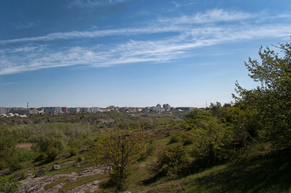 Южноукраинск (вид с другого берега)