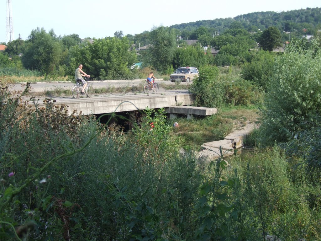 Bridge under Kolõma river